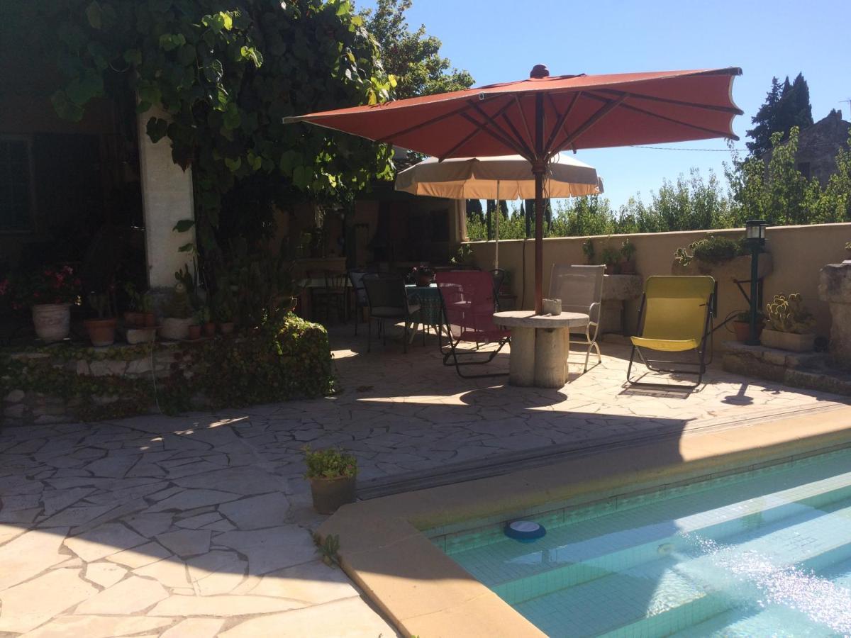 Vallabrègues Chambre Dans Villa Charmante מראה חיצוני תמונה